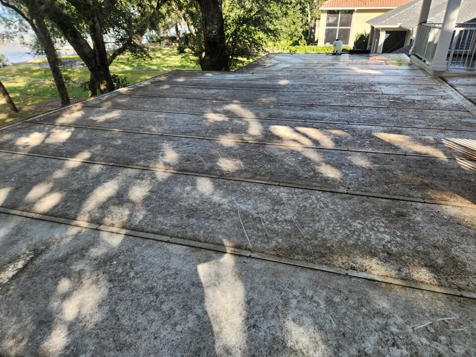 Power Washing in Navarre, FL power washing project photo