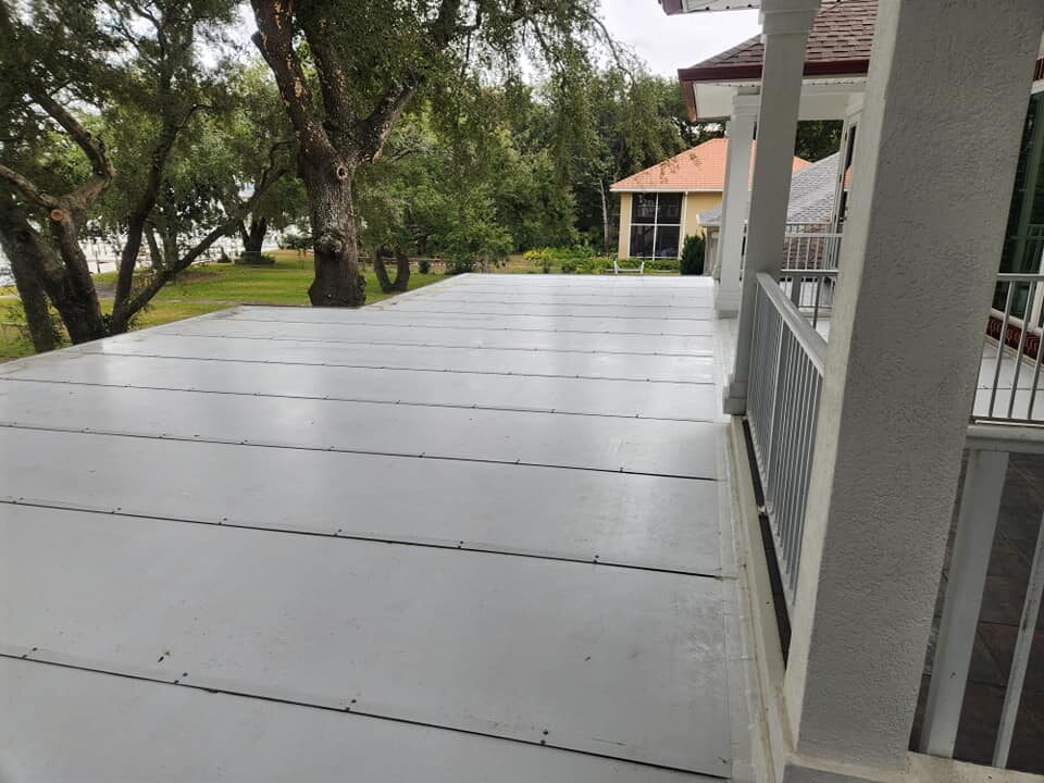 Power Washing in Navarre, FL power washing project photo