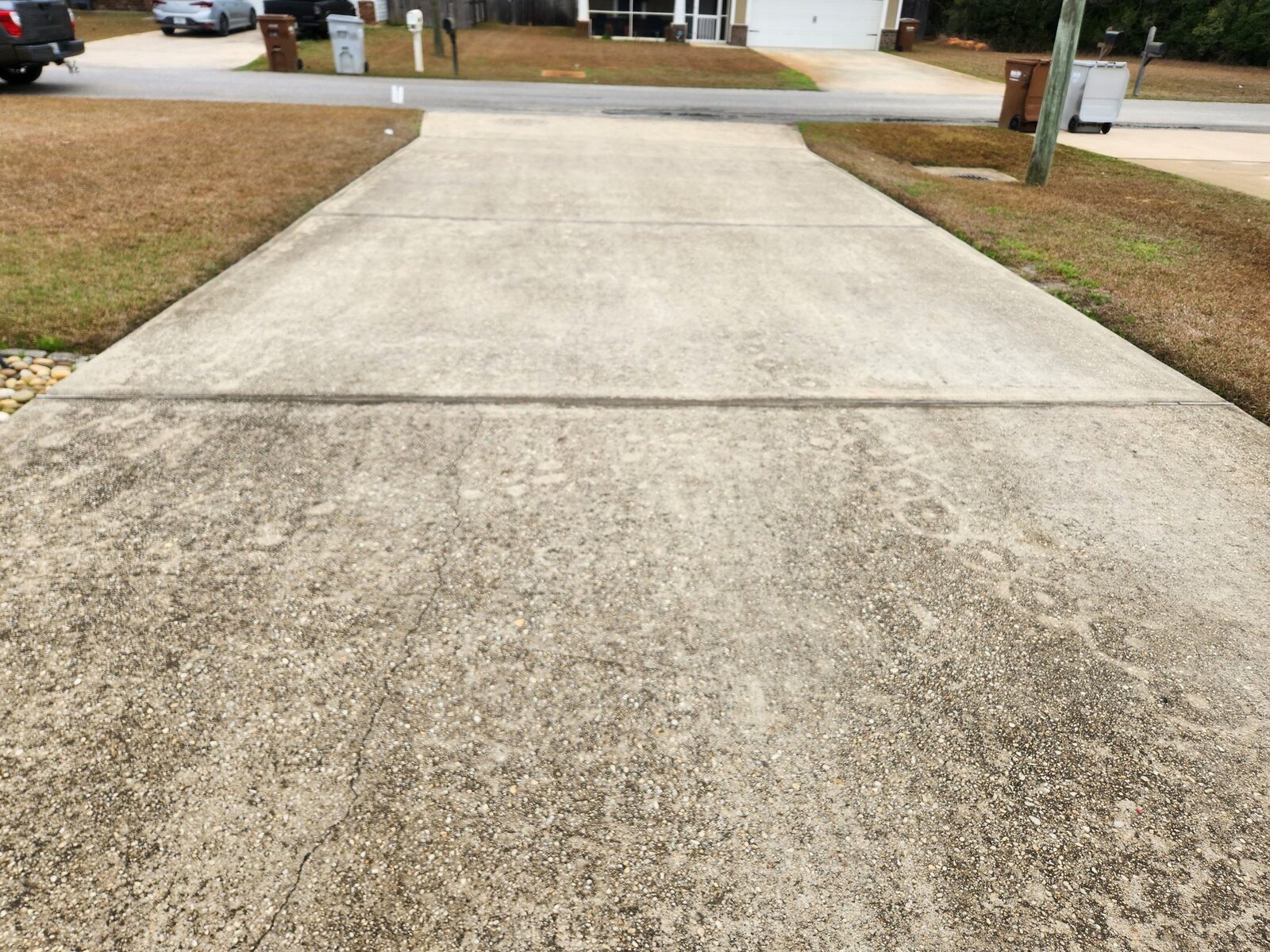 Power Washing in Navarre, FL driveway cleaning project photo